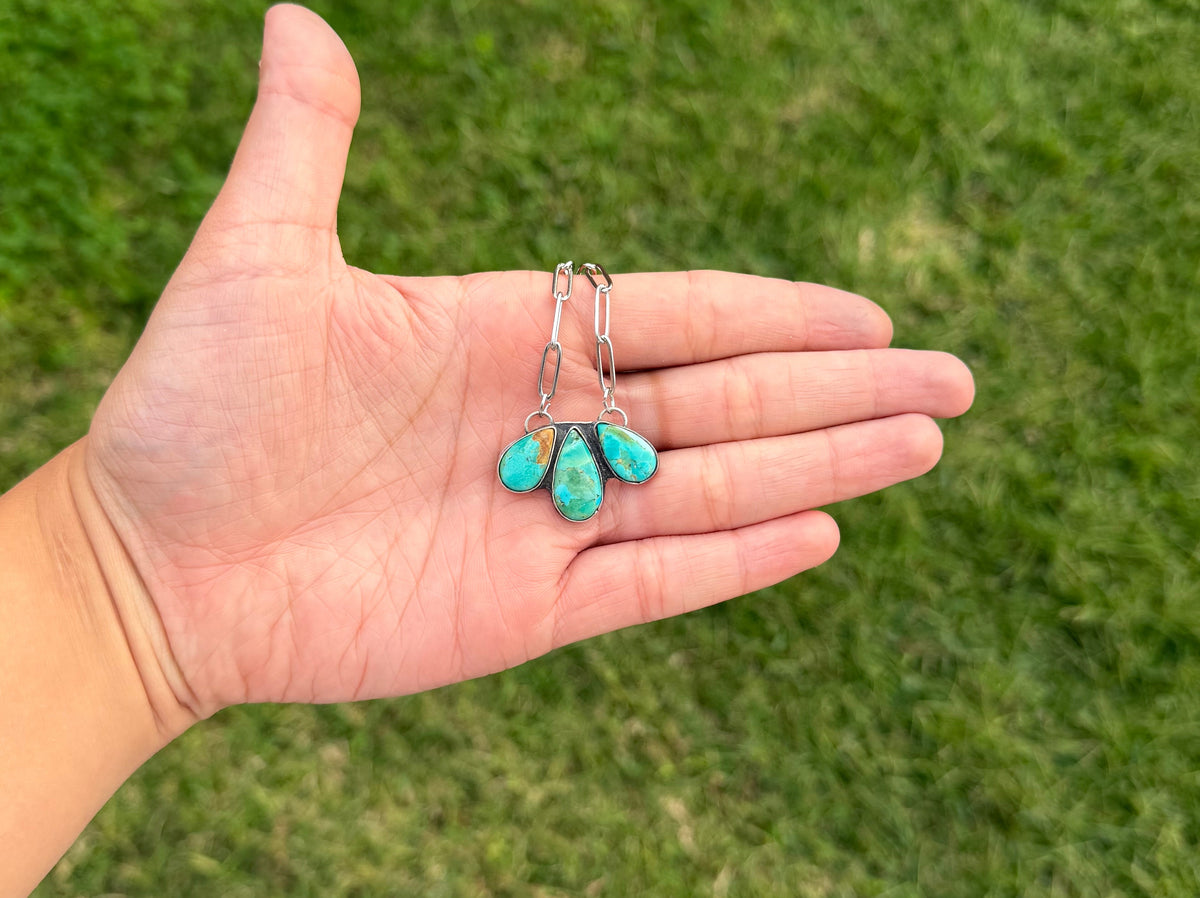 Cluster necklace