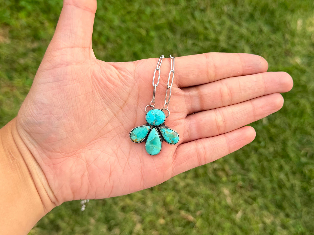 Cluster necklace